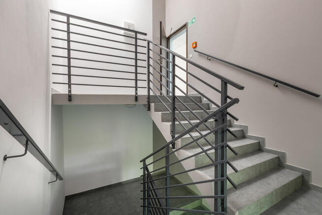 Lokal usługowy 146m2, nowy biurowiec, Kępińska 2