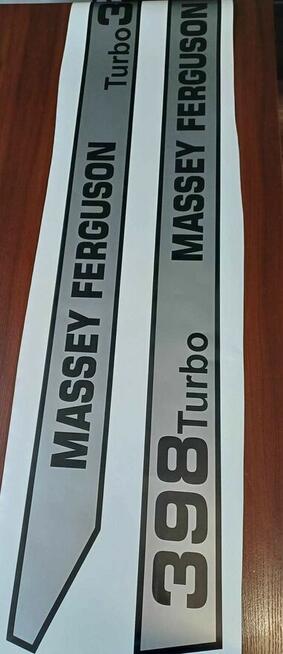 Dorabienie naklejek na maszyny rolnicze budowlane auta