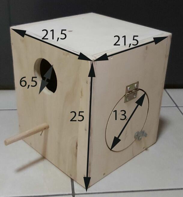 Budka dla średnich papug