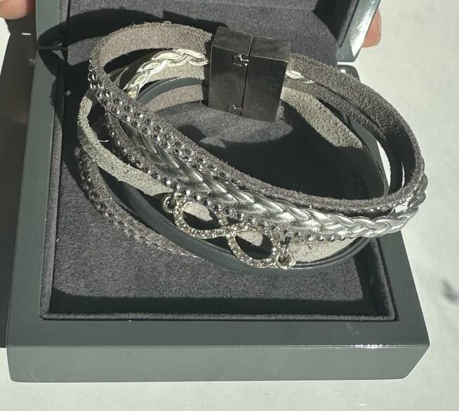 Ciuchy, ubrania, biżuteria, buty