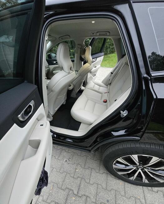 VOLVO XC 60 black edition 2023 , 197+14 KM, 52000 km,