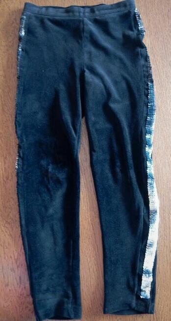 Spodnie miękkie i przyjemne nowe, rozmiar 128