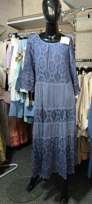 Hit! Sukienka koronkowa z podszewką