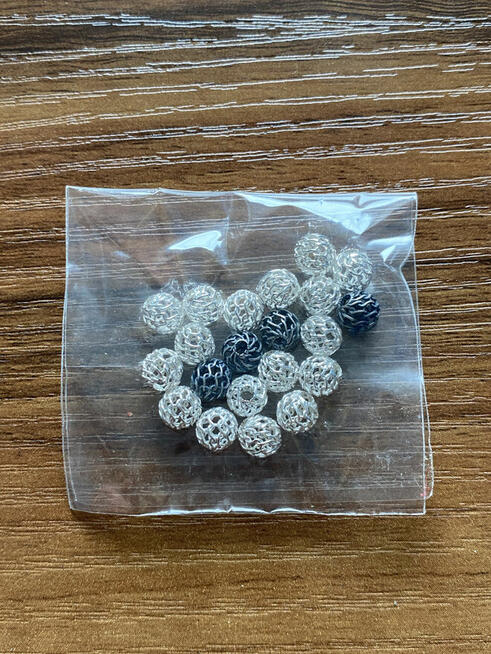 Syndyk sprzeda biżuterię