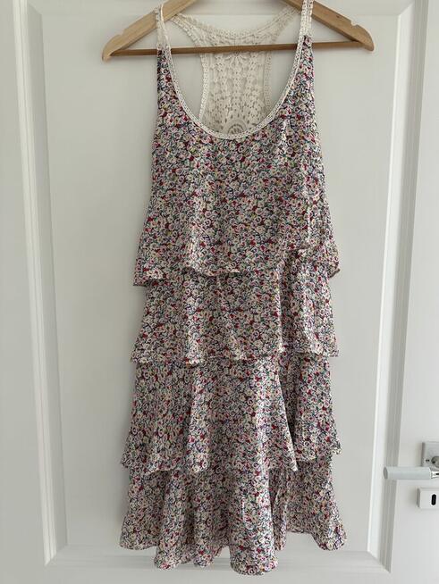 Ciuchy, ubrania, biżuteria, buty