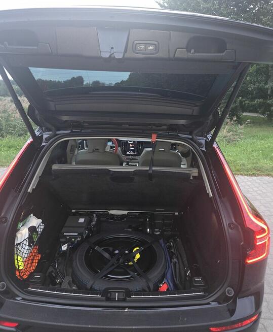 VOLVO XC 60 black edition 2023 , 197+14 KM, 52000 km,