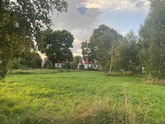 Działka 1024 m² z mediami - Siemyśl