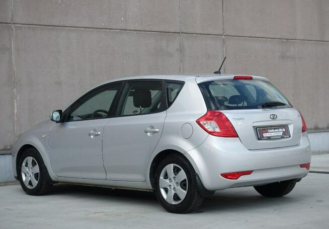 Kia Cee'd 1.6 CRDI/116KM/Automat/Telefon/Zarejestrowany/ Ks.Serwisowe