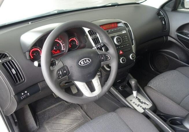 Kia Cee'd 1.6 CRDI/116KM/Automat/Telefon/Zarejestrowany/ Ks.Serwisowe