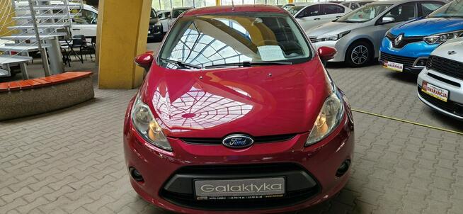 Ford Fiesta ZOBACZ OPIS !! W PODANEJ CENIE ROCZNA GWARANCJA !!
