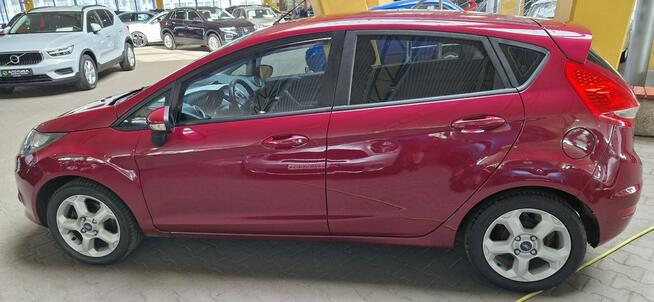 Ford Fiesta ZOBACZ OPIS !! W PODANEJ CENIE ROCZNA GWARANCJA !!