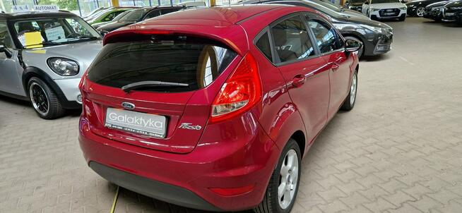 Ford Fiesta ZOBACZ OPIS !! W PODANEJ CENIE ROCZNA GWARANCJA !!