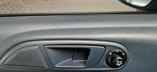 Ford Fiesta ZOBACZ OPIS !! W PODANEJ CENIE ROCZNA GWARANCJA !!