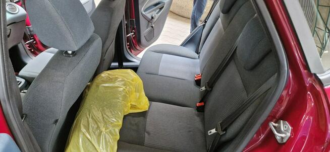 Ford Fiesta ZOBACZ OPIS !! W PODANEJ CENIE ROCZNA GWARANCJA !!
