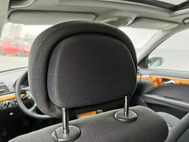 Mercedes E 280 3.0 V6 CDI 190KM Klimatronik Navigacja Szyberdach wer Elegance Manual