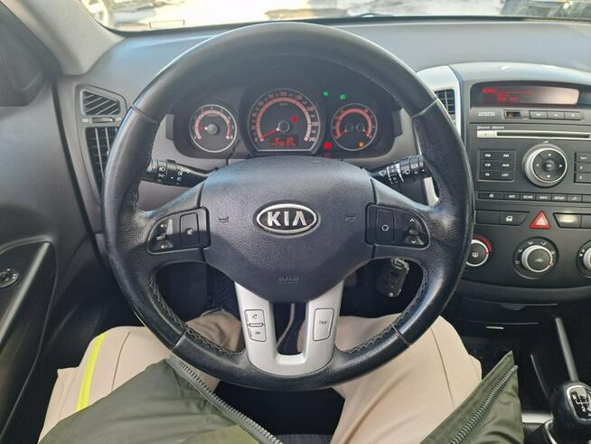 Kia Cee'd 1.4 Benzyna 90 KM, Po Lifcie Klimatyzacja, Isofix, Bluetooth, Komputer