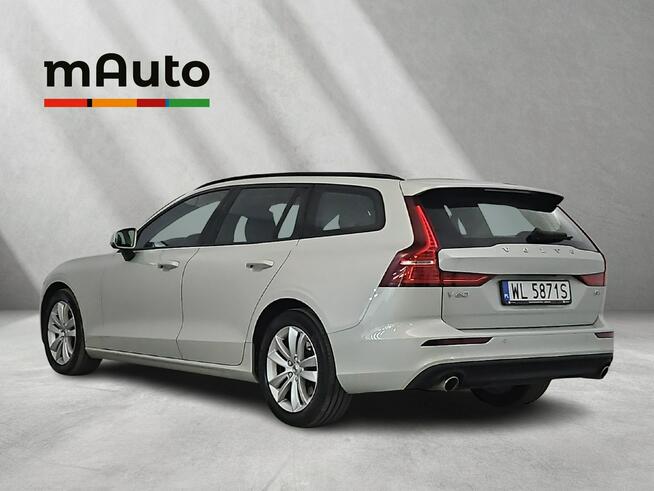 Volvo V60 B4 D Momentum aut ! Z Polskiego Salonu ! Faktura Vat !
