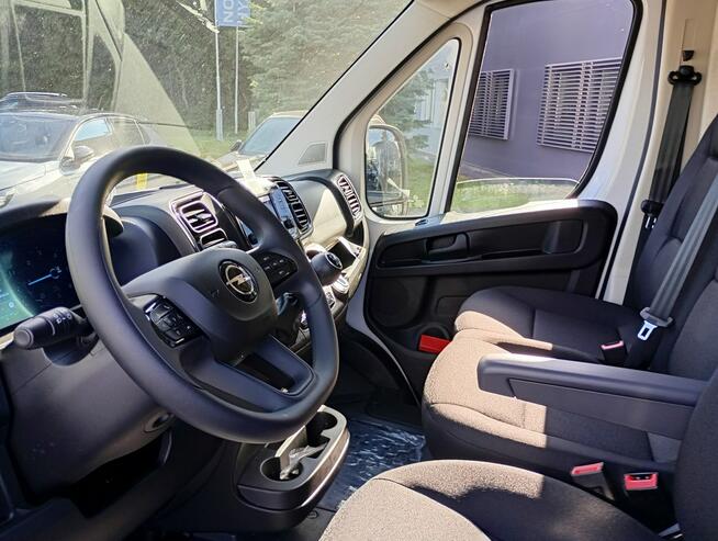 Opel Movano Furgon 180 KM