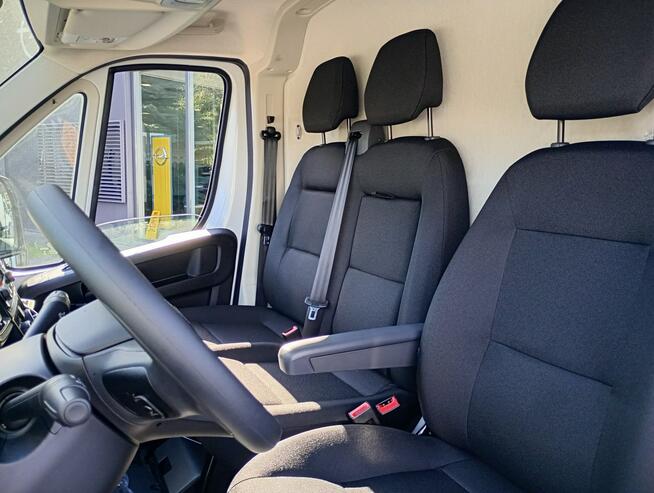 Opel Movano Furgon 180 KM