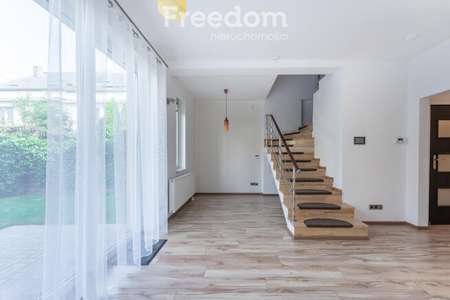 Inteligentnie sterowany segment na wynajem