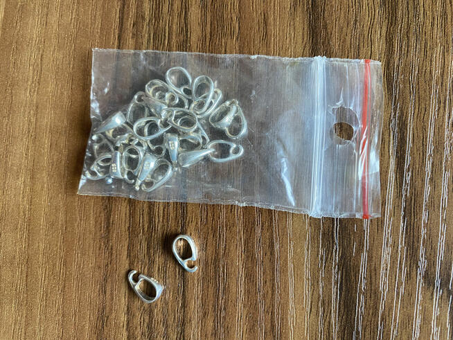 Syndyk sprzeda biżuterię