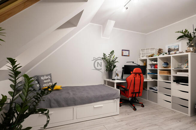 Dwupoziomowe, 4-pokojowe mieszkanie – Osiedle Bielany, Legni