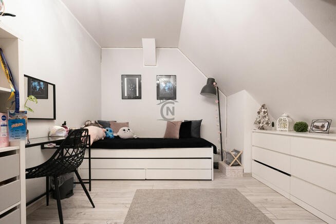 Dwupoziomowe, 4-pokojowe mieszkanie – Osiedle Bielany, Legni