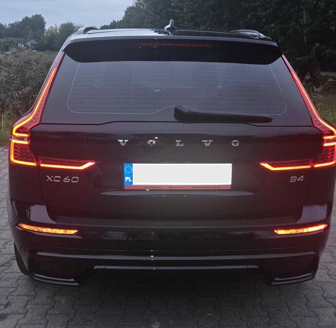 VOLVO XC 60 black edition 2023 , 197+14 KM, 52000 km,