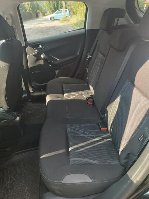 Peugeot 208 czarny automat