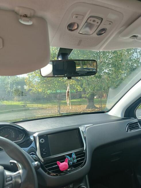 Peugeot 208 czarny automat