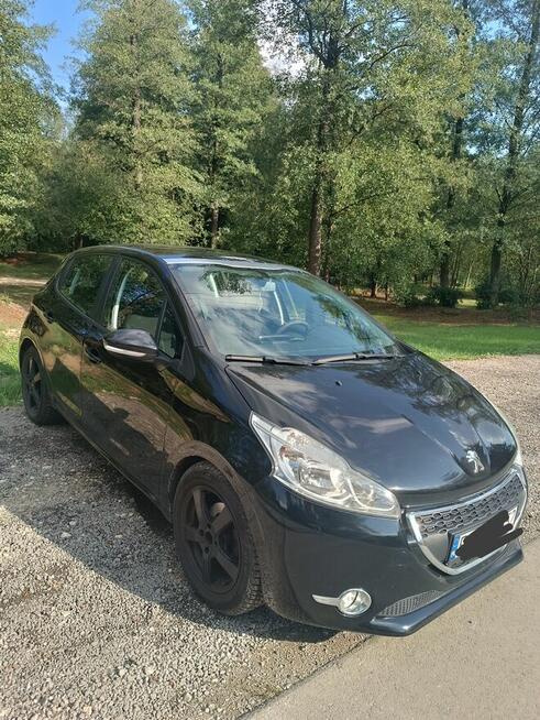 Peugeot 208 czarny automat