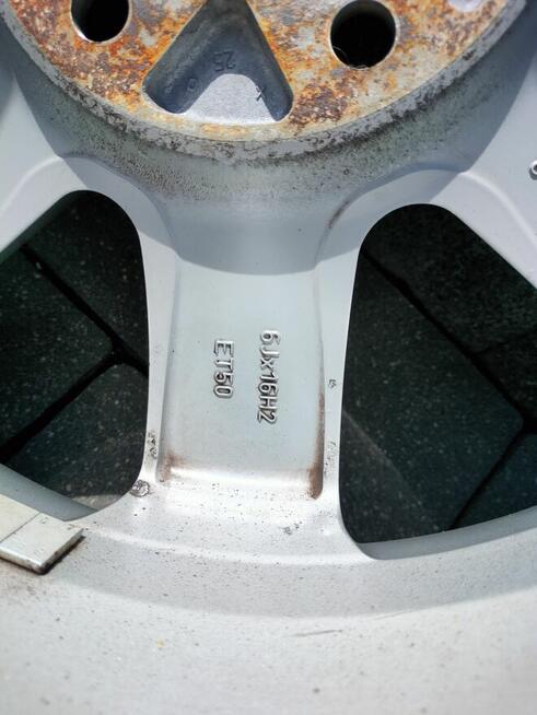 Sprzedam alufelgi z oponami letnimi