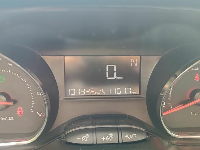 Peugeot 208 czarny automat