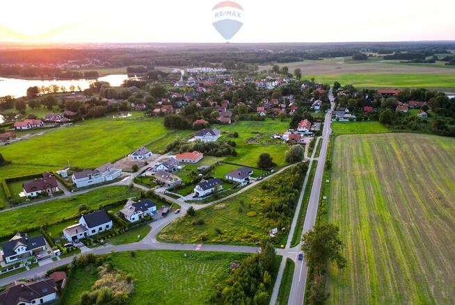 Teren pod zabudowę jednorodzinną z usługami