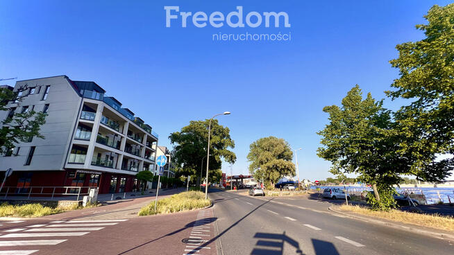 Mieszkanie 2 pokoje balkon widok na port parking.