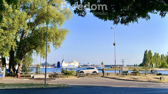 Mieszkanie 2 pokoje balkon widok na port parking.