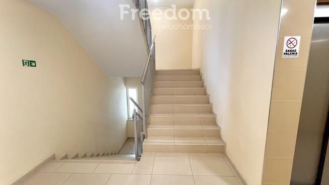 Mieszkanie 2 pokoje balkon widok na port parking.