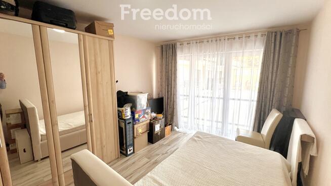 Mieszkanie 2 pokoje balkon widok na port parking.