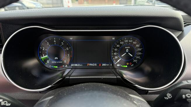 Ford Mustang Cabrio, Wypas, Automat