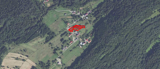 Działka budowlana z widokiem na pasma górskie