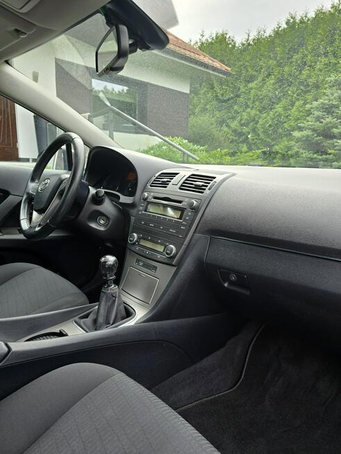 Toyota Avensis 172 TYS.KM. Premium Klimatronik Bezwypadkowy