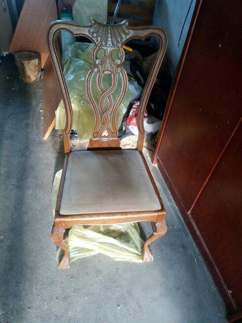 Szklany stolik + 6 krzeseł stylowych