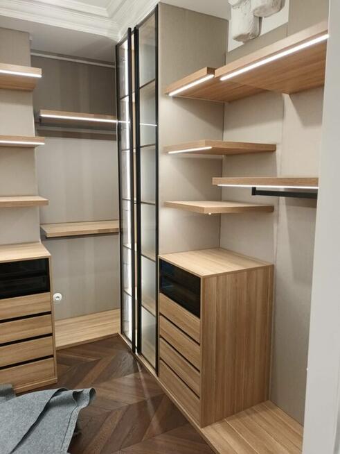 Meble na wymiar Garderoby Szafy Kuchnie