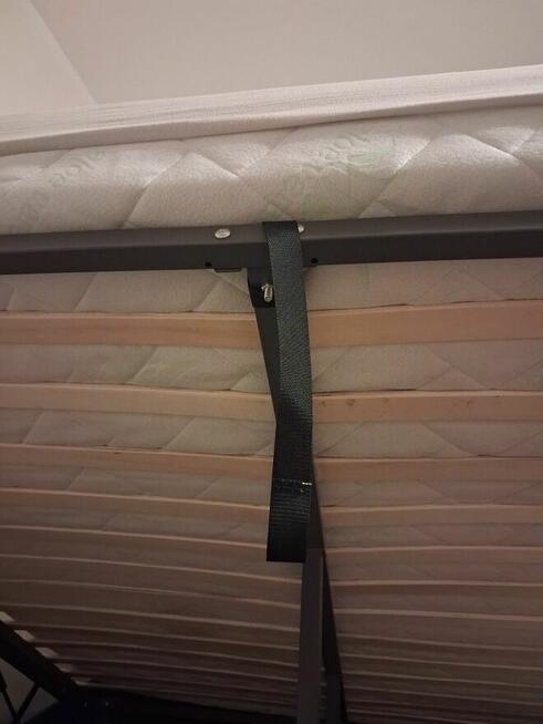 Łóżko małżeńskie tapicerowane 200x210