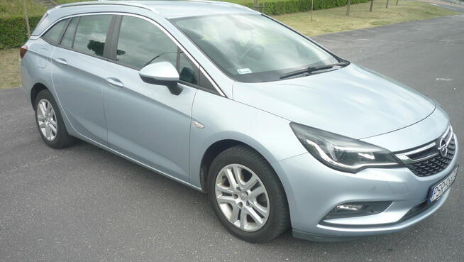 Opel Astra SPORTS TOURNER 1,6 CDTI - Automat