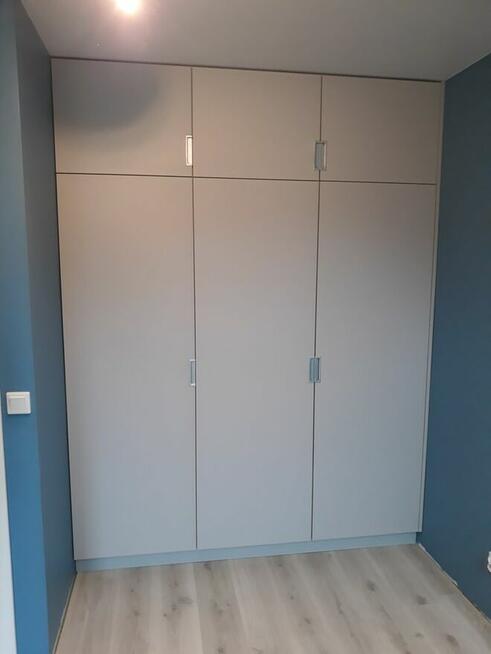 Złota rączka naprawy usługi stolarskie remonty montaż mebli