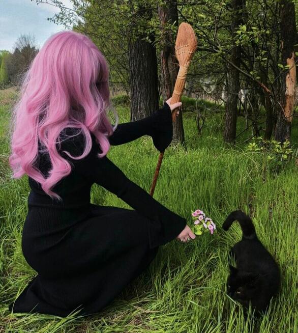 WIEDŹMA SAMIRA: Tarot, wróżby, rytuały, numerologia, wróżka