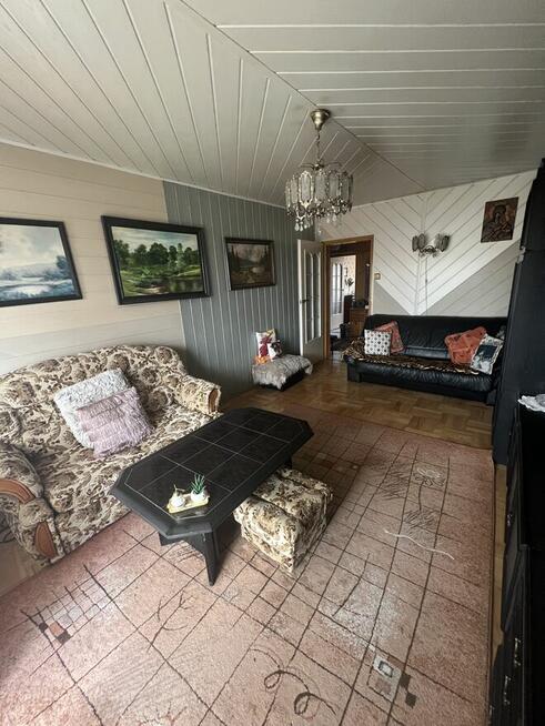 Sprzedam mieszkanie, Czechów