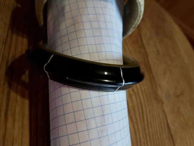 Bransoletki kolorowe modne