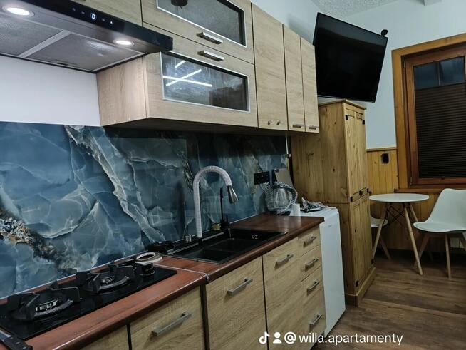 Willa Pod Jesionami Apartamenty i Pokoje u Bartka